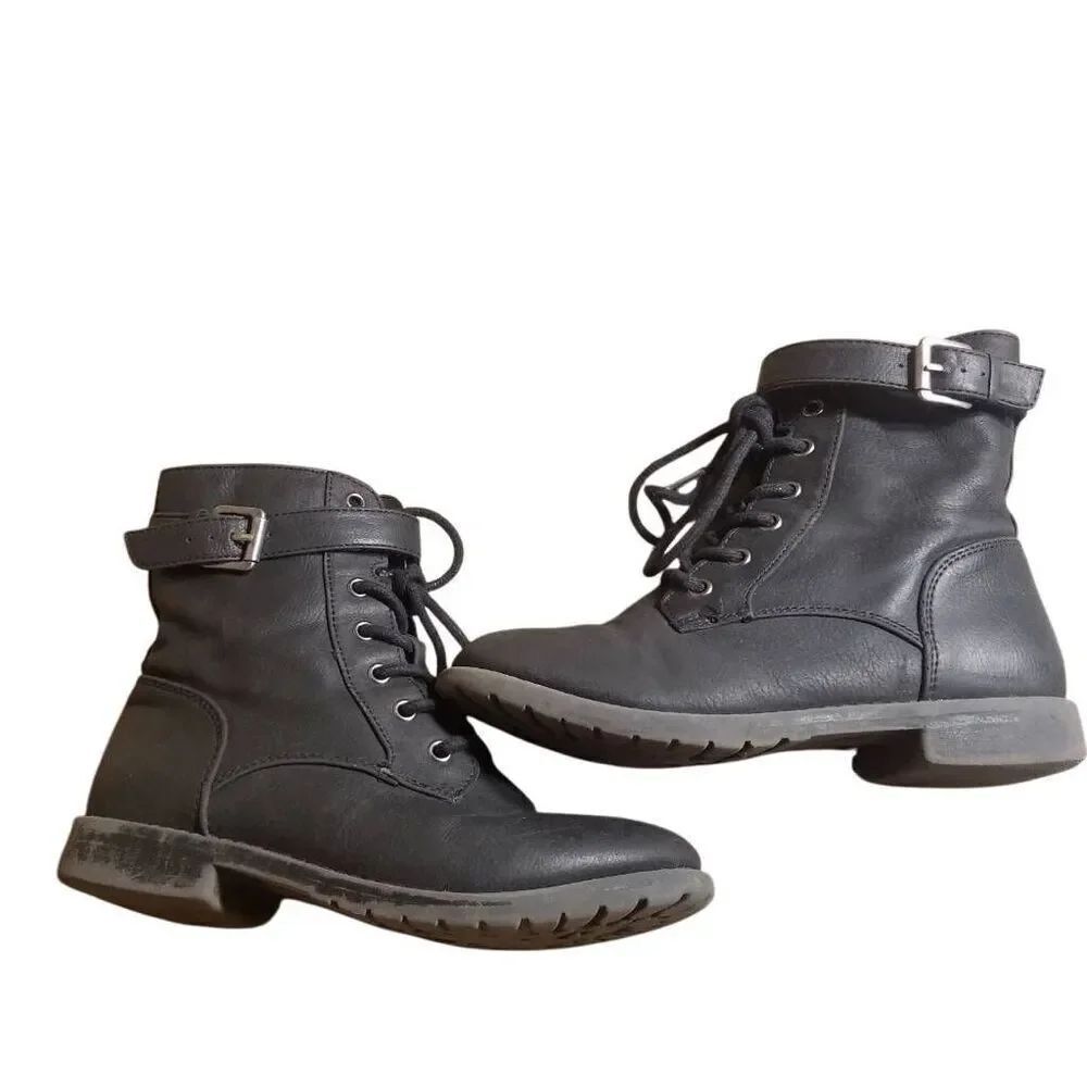 Children's place boot 2